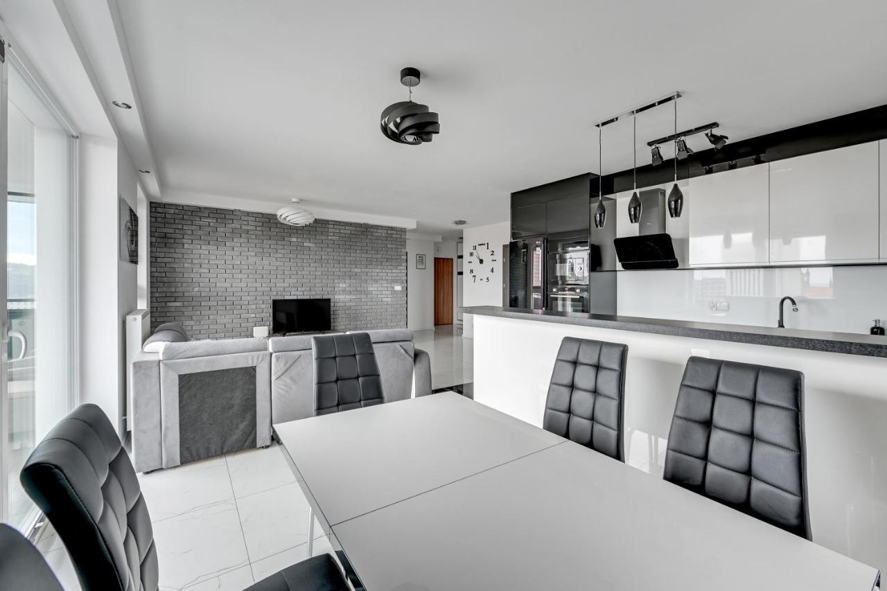 Grand Apartments - Luxury Apartment On The 11Th Floor With A View Of The Old Town Gdańsk Kültér fotó